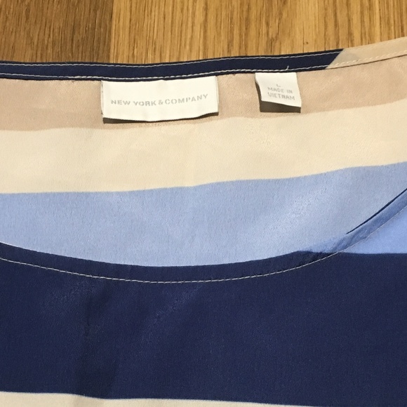 New York & Company striped shirt - Picture 2 of 3